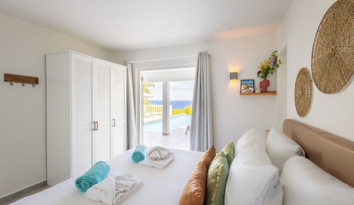 Villa Confort, 4 habitaciones, piscina privada, vistas al mar (1)