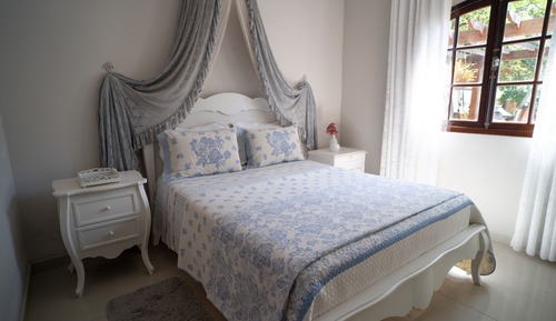 Habitación Confort con 1 cama doble o 2 individuales
