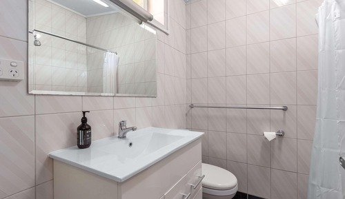 Habitación estándar, no fumadores (1 Queen & 2 Twin Beds)