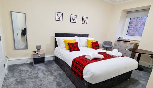 Classic Double Room, Ensuite, City View (2nd floor - Room 4)