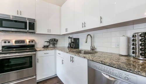 Apartamento de lujo, 1 cama de matrimonio con sofá cama