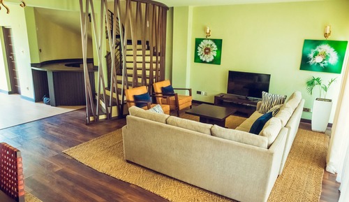 Villa Deluxe