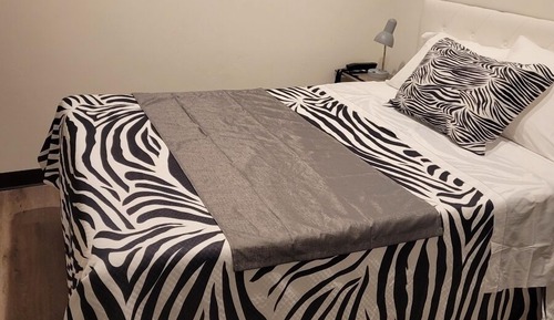 Standard Room 1 Queen Bed