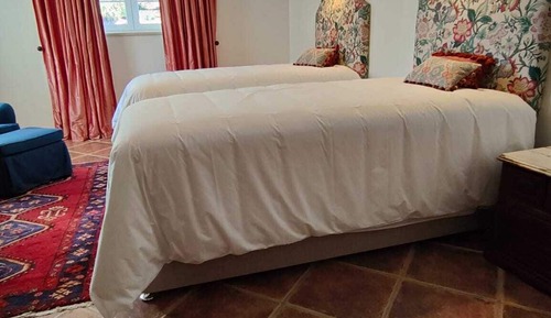 Habitación clásica con 2 camas individuales
