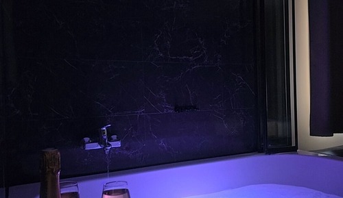 Apartamento romántico, accesible para personas con discapacidad, baño privado (Fluidra)