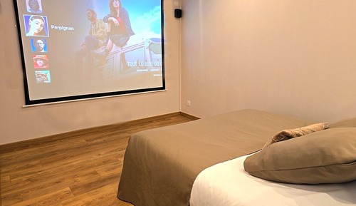 Apartamento panorámico, baño privado, vistas al parque (USAP Cinéma)