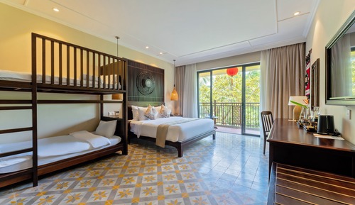 Villa Family Suite with Balcony