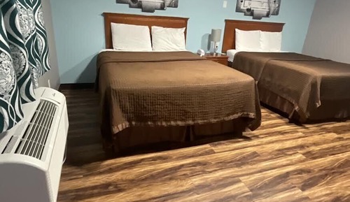 Habitación básica doble, 2 camas de matrimonio