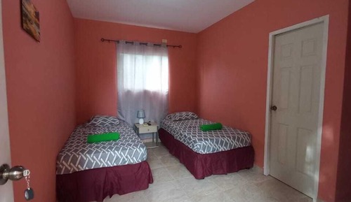 Habitación económica con 2 camas individuales