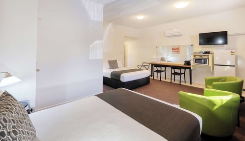 Habitación Deluxe, 2 camas de matrimonio, accesible para personas con discapacidad