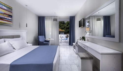 Comfort Triple Room