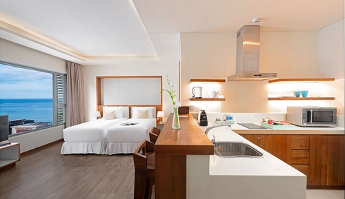 One-bedroom Studio Twin City view