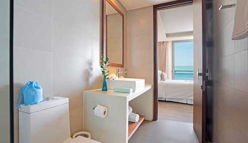 One-bedroom Studio Ocean view with Balcony