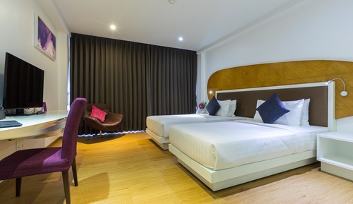 Habitación superior, 1 cama doble o 2 individuales, no fumadores, vistas a la ciudad