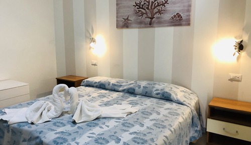 Habitación económica con 1 cama doble o 2 individuales