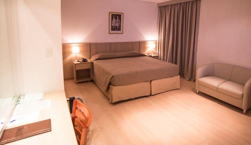 Luxo Room