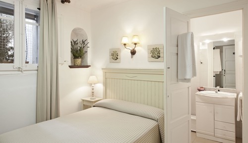 Habitación económica con 1 cama doble o 2 individuales