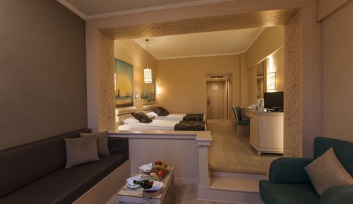 Standard Room, Land View
