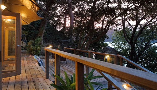 Tienda de lujo, varias camas, bañera, vistas al mar (African Safari)