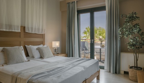 Ambassador Suite, 2 Bedrooms, Fireplace