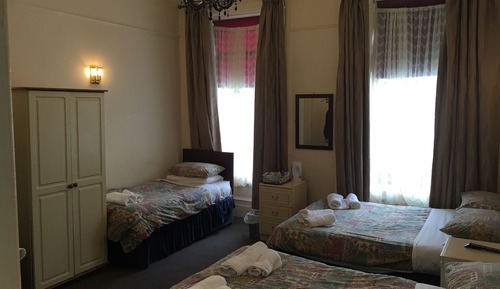 Habitación triple (Ensuite)