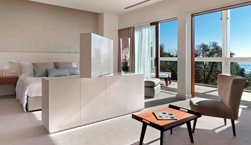 Suite junior, 1 cama de matrimonio grande, terraza, vistas al jardín