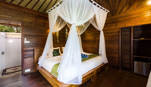 Bungalow, vistas al jardín