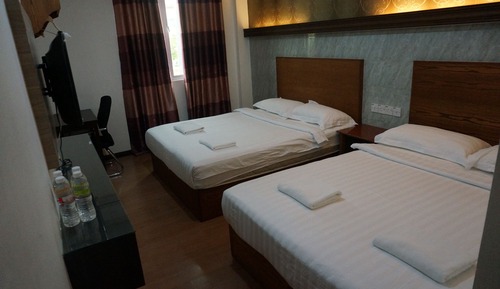 Habitación (Double Queen Room)