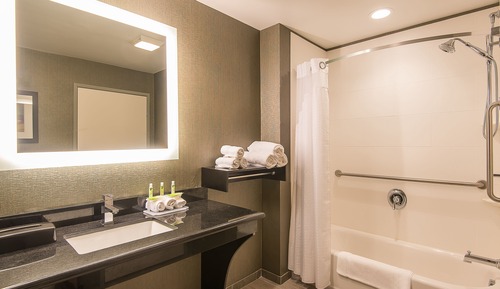 Habitación Deluxe, 1 cama de matrimonio grande, accesible para personas con discapacidad (Mobil Tub)