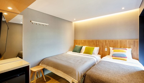 Habitación triple Confort, varias camas, baño privado
