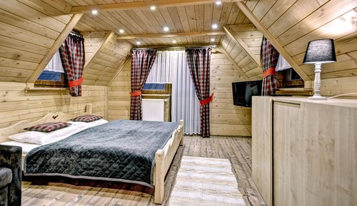 Chalet (200747779)
