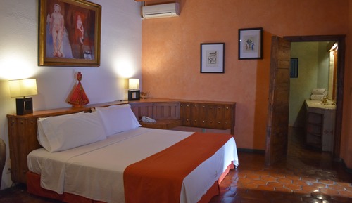 Habitación Deluxe, 1 cama de matrimonio grande, vistas a la piscina (Quetzalcoatl)