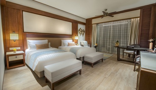 Habitación Deluxe, 2 camas individuales, vistas al jardín, mirando al mar