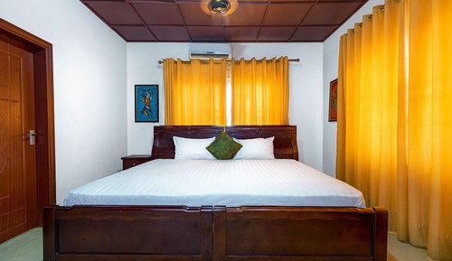 Habitación Royal con 2 camas individuales, vistas a la ciudad