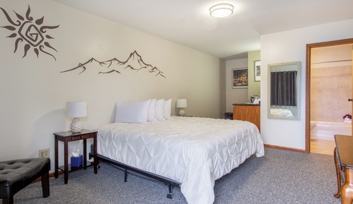 Habitación estándar, 1 cama de matrimonio, vistas a la montaña