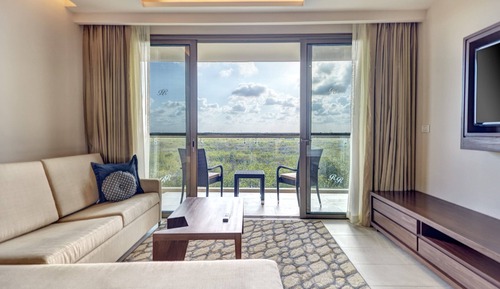 Luxury Presidential One Bedroom Suite Diamond Club