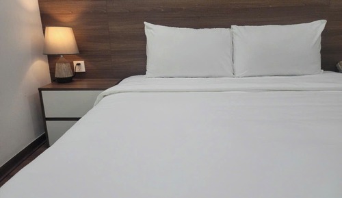 Suite estudio junior, 1 cama de matrimonio grande, vistas a la ciudad