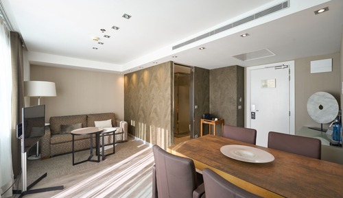 Suite (Imperial)
