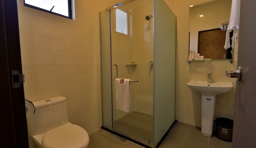 Habitación superior con 1 cama doble o 2 individuales