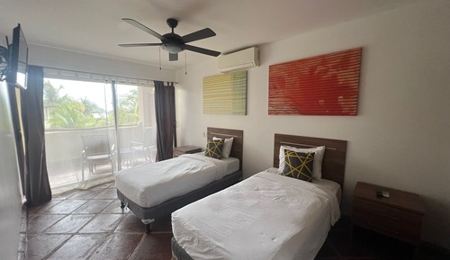 Apartamento exclusivo, 2 habitaciones, cocina, vistas al mar