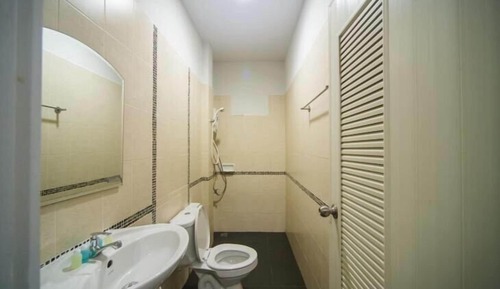 Habitación superior con 1 cama doble o 2 individuales
