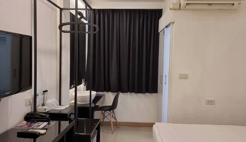 Habitación básica con 2 camas individuales, 2 camas individuales