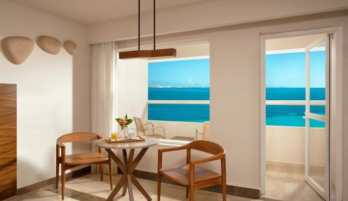 Premium Preferred Club King Balcony Ocean Front