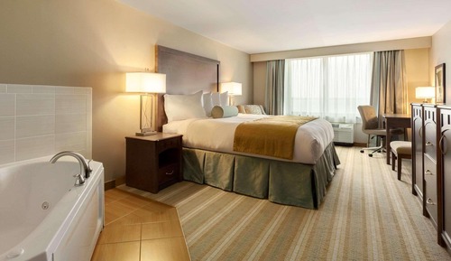 Suite, 1 cama de matrimonio grande, bañera de hidromasaje, vistas al lago (Non-Smoking)