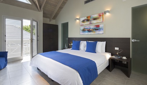 Ático, 2 habitaciones, balcón, vistas al puerto deportivo