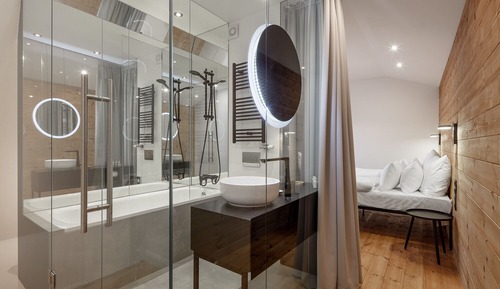 Habitación superior con 1 cama doble o 2 individuales