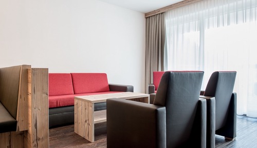 Apartamento, 2 habitaciones, balcón, vistas a la montaña (Top 3)