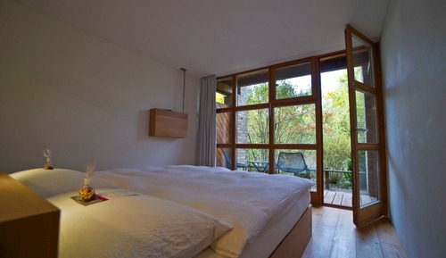 Habitación Confort doble, 1 cama doble, patio