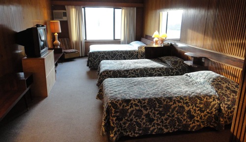 Triple Bed Kitchenette