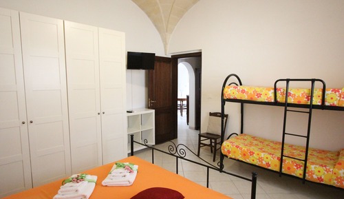 Appartamento familiare, 1 camera da letto, patio, lato giardino (Tarocco)